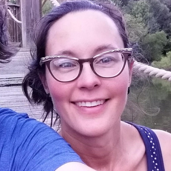 Meet your Posher, Allison - Picture 1 of 1